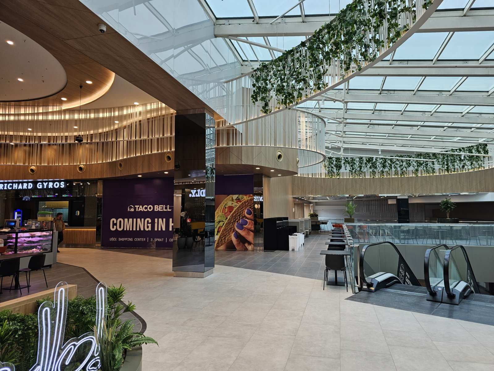 Ušće Shopping Center